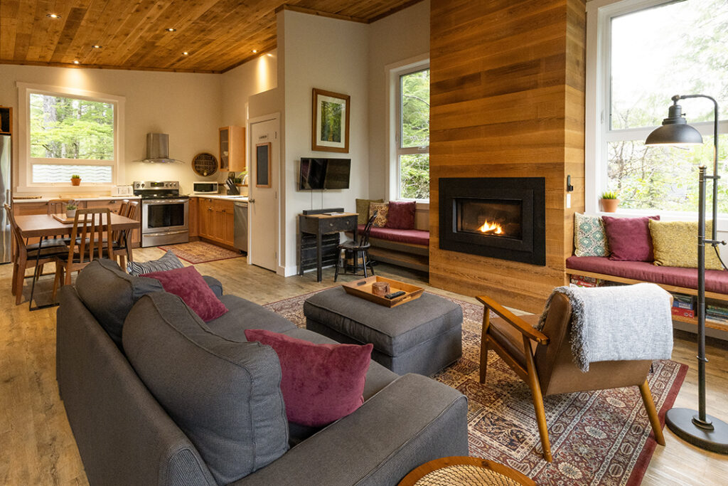 Mana House - StayTofino.com