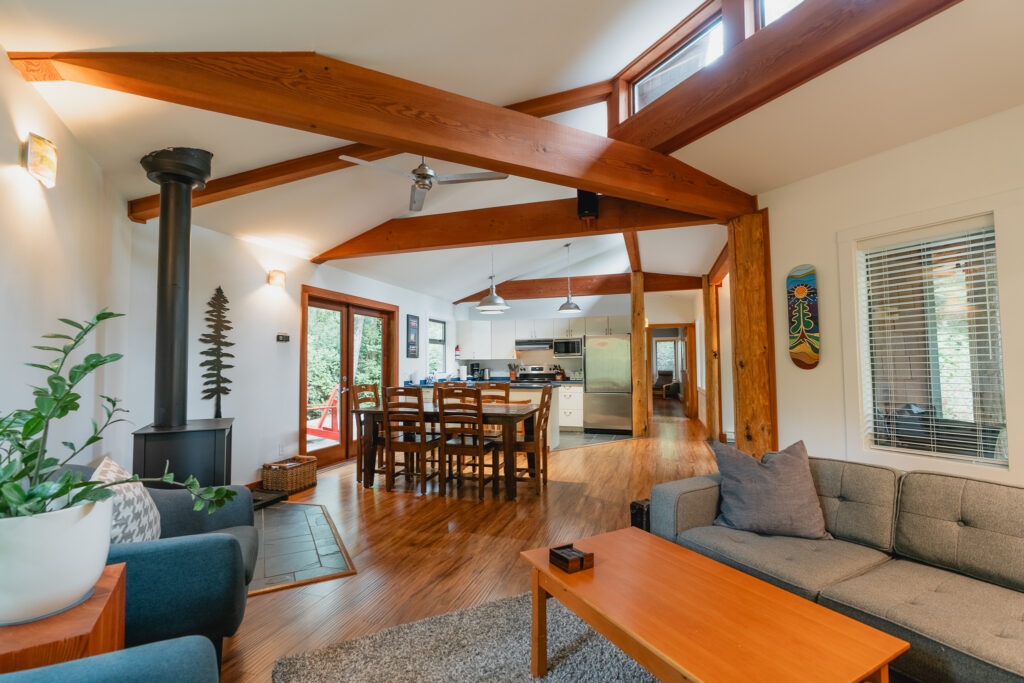 Surfwood Hideaway - StayTofino.com