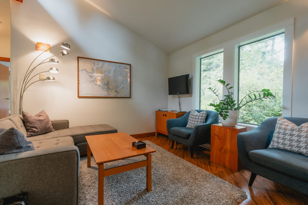 Surfwood Hideaway - StayTofino.com