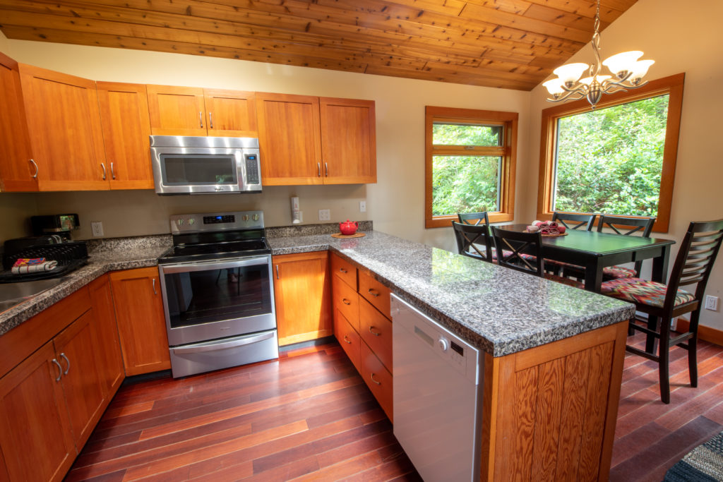 Abalone Inn - StayTofino.com