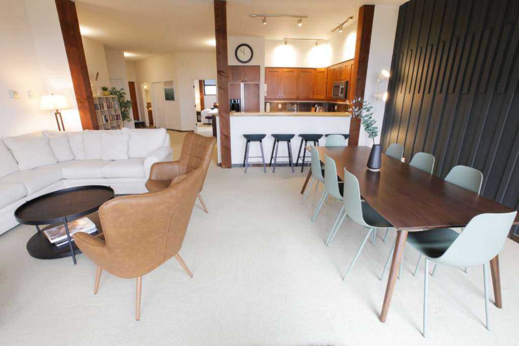 Big Beach Escape – Located in Ucluelet - StayTofino.com