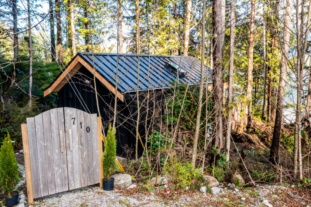 Hideout Tofino - StayTofino.com