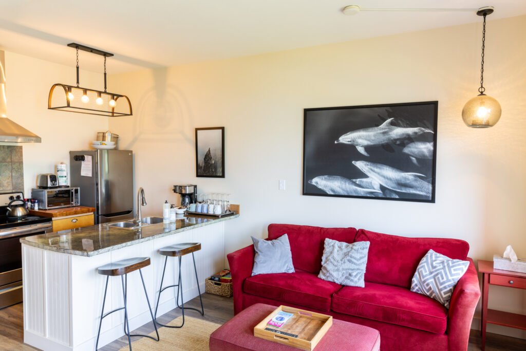 #13 – Tofino Waterfront Condo - StayTofino.com