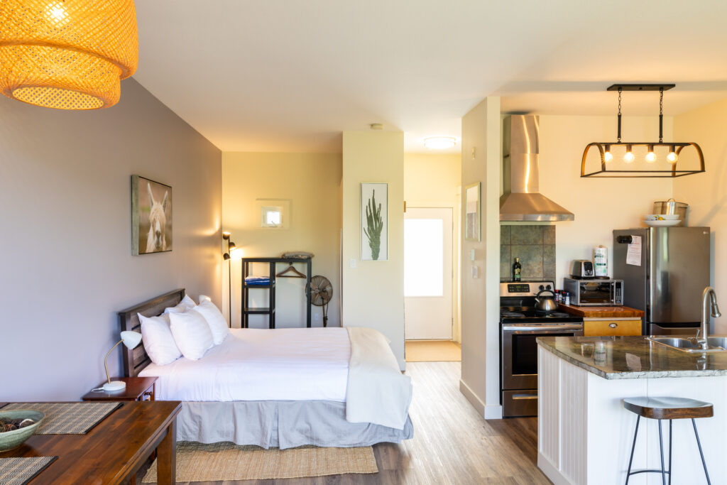 #13 – Tofino Waterfront Condo - StayTofino.com